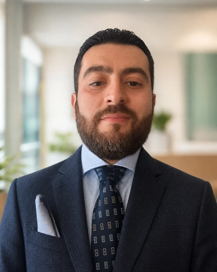 Dr. Sinan Qasha, family physician at Riverwood Family Practice